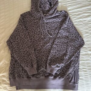 American Eagle Ahh-mazingly Soft Jegging Fit animal print hooded sweatshirt